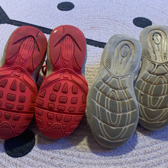 Girls used Nike Air Max Shoes Size 11C - Two pairs - Picture 4 of 4